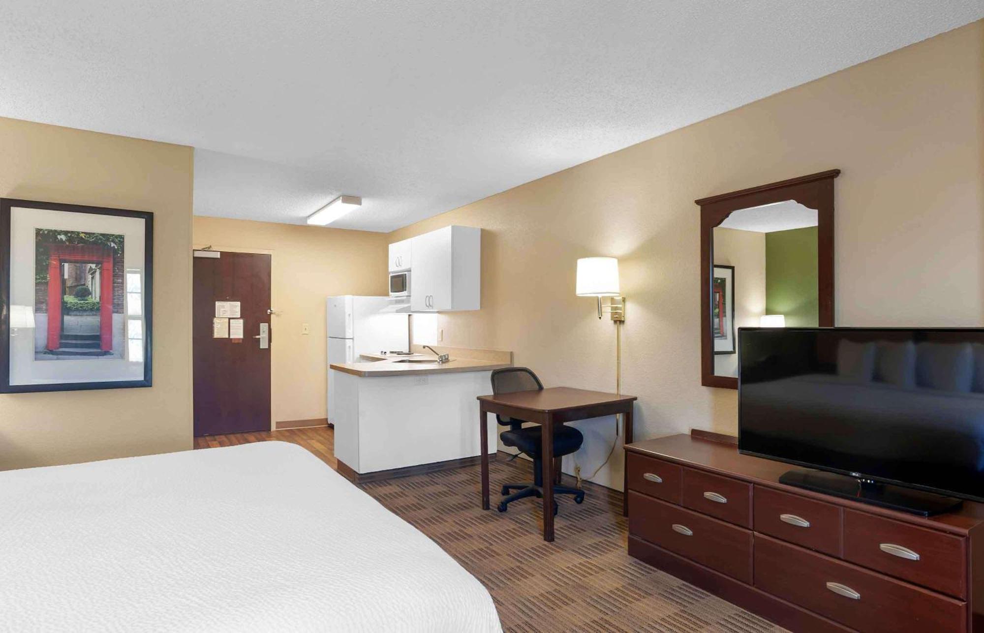 Extended Stay America Suites - Dallas - Las Colinas - Carnaby St Irving Esterno foto