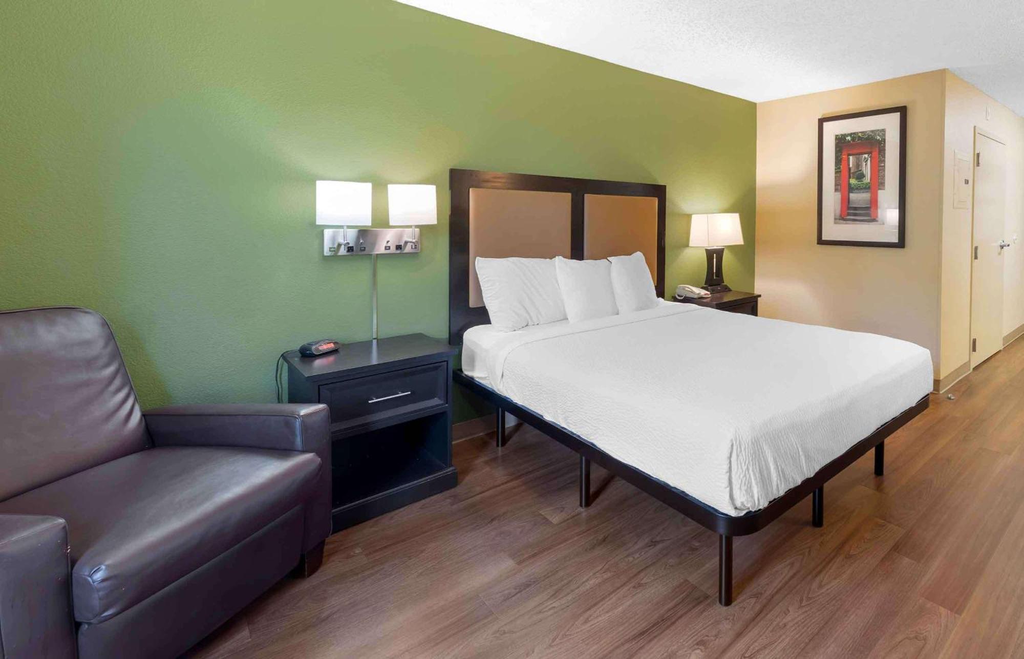 Extended Stay America Suites - Dallas - Las Colinas - Carnaby St Irving Esterno foto