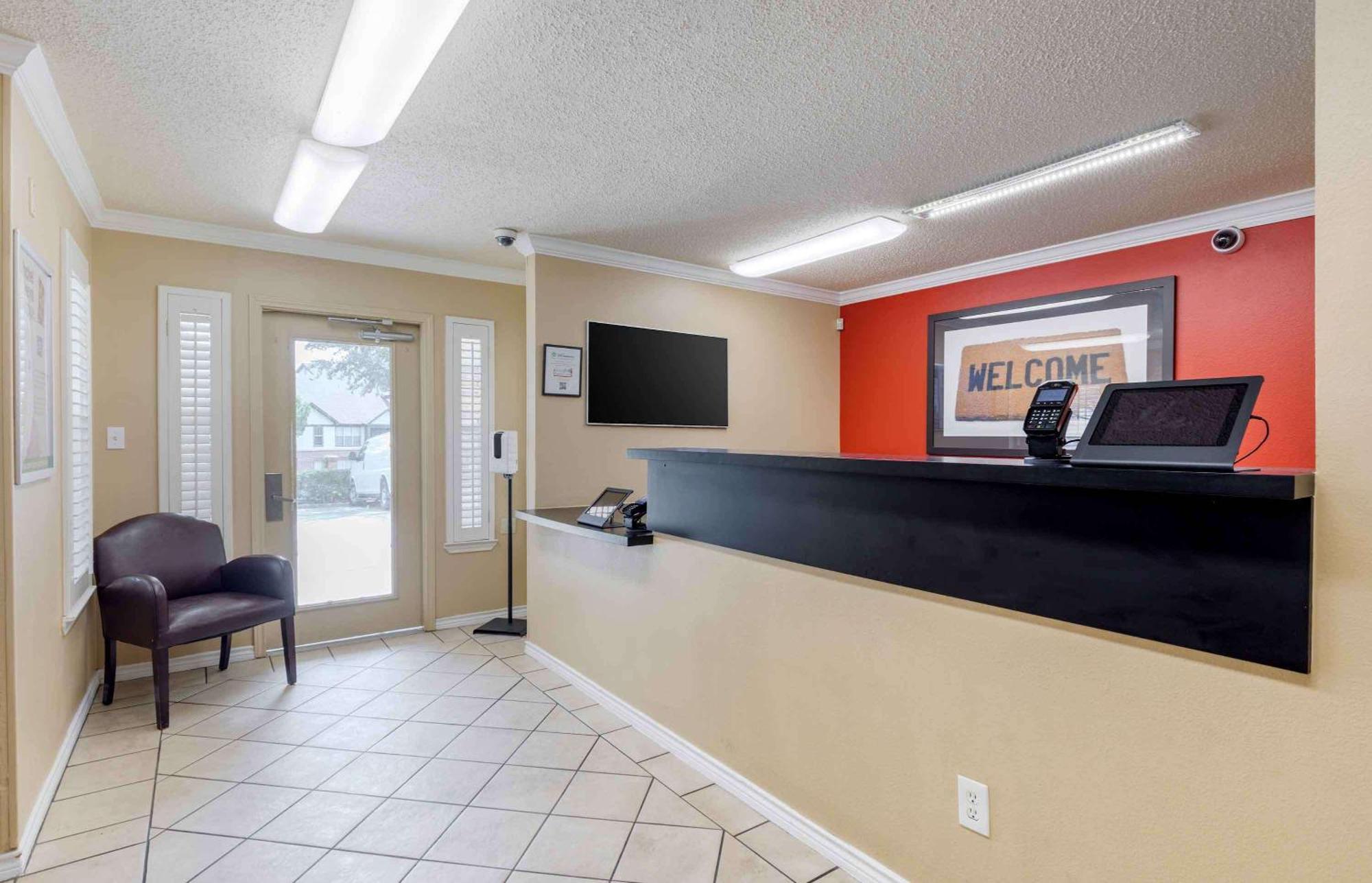 Extended Stay America Suites - Dallas - Las Colinas - Carnaby St Irving Esterno foto