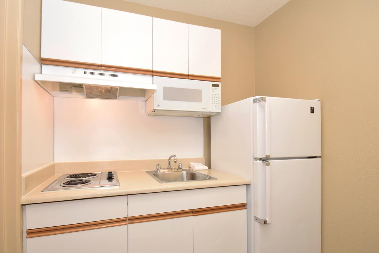 Extended Stay America Suites - Dallas - Las Colinas - Carnaby St Irving Esterno foto